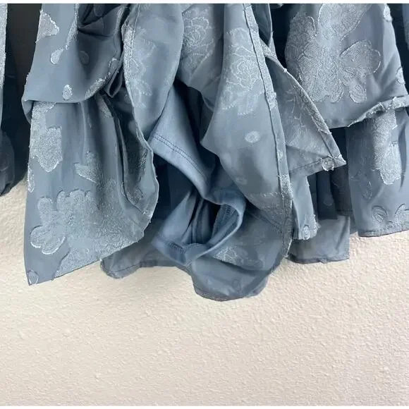 Mi Ami by Francesca’s Brandie Floral Jacquard Romper Light Blue S - Picture 9 of 11